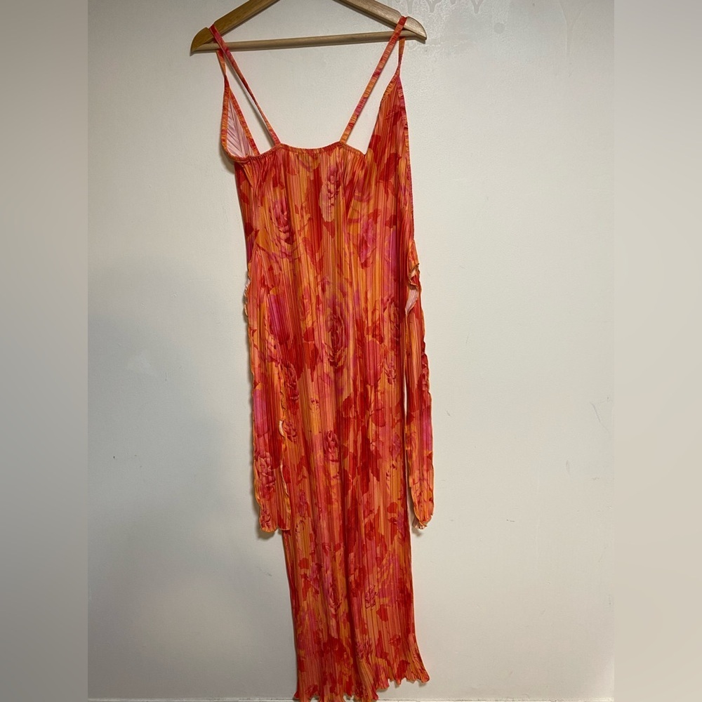 PrettyLittleThing Orange Pink Floral Pleated Wrap Maxi Dress Size US 0 NWT - Picture 8 of 10